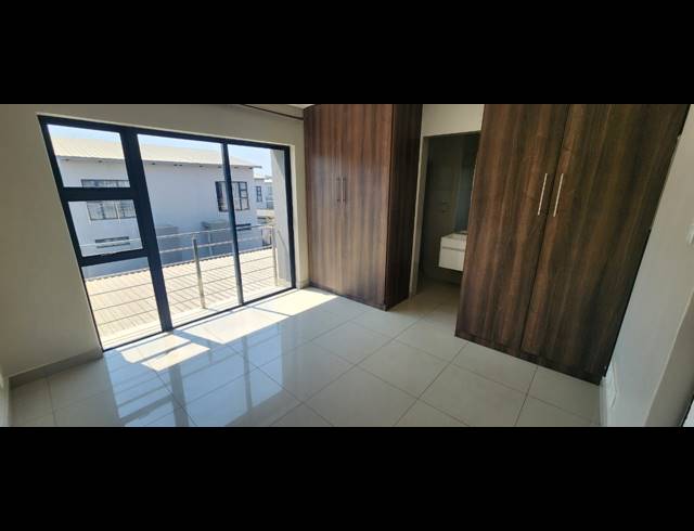 2 BEDROOM DUPLEX FOR SALE IN EQUESTRIA